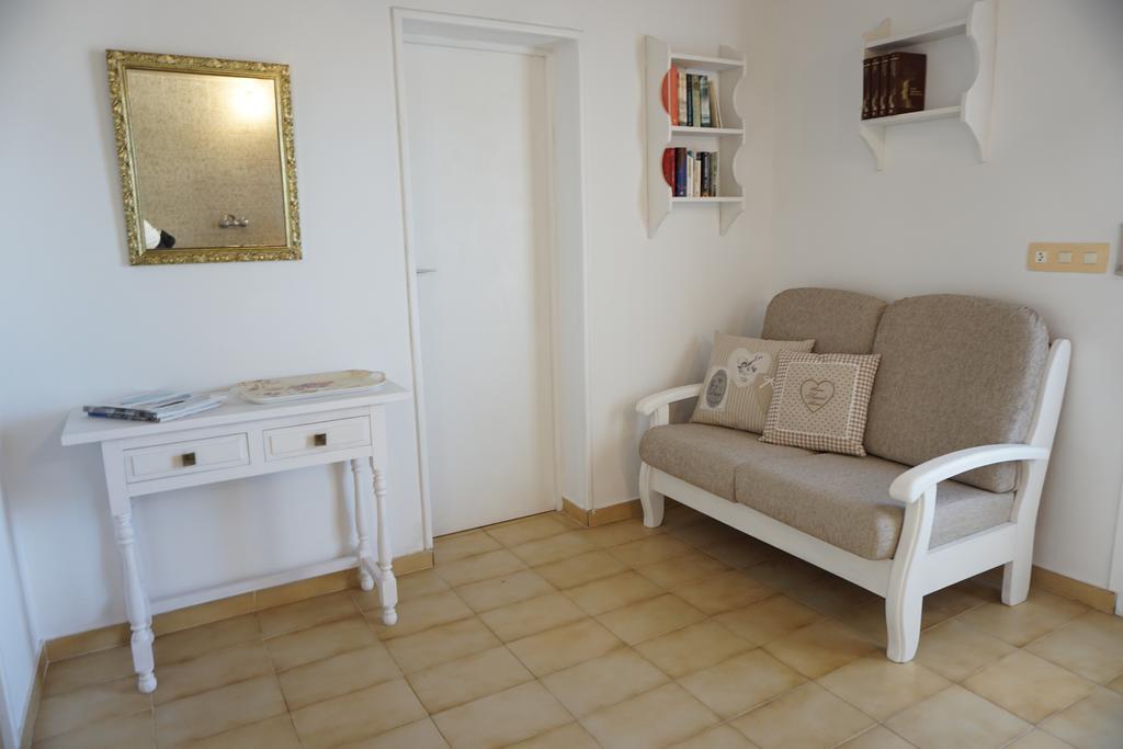 Apartments Campanitx - Astbury Formentera Es Caló Eksteriør bilde